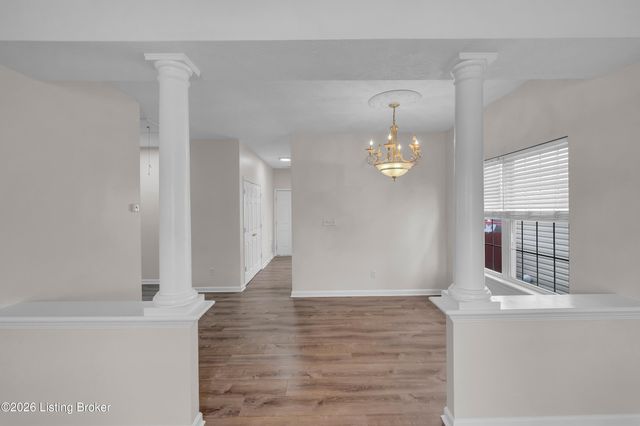 1614 Lois Morris Dr, Louisville, KY 40211