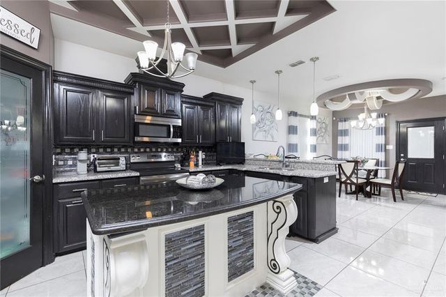 2716 Xavier Avenue, Mcallen, TX 78504