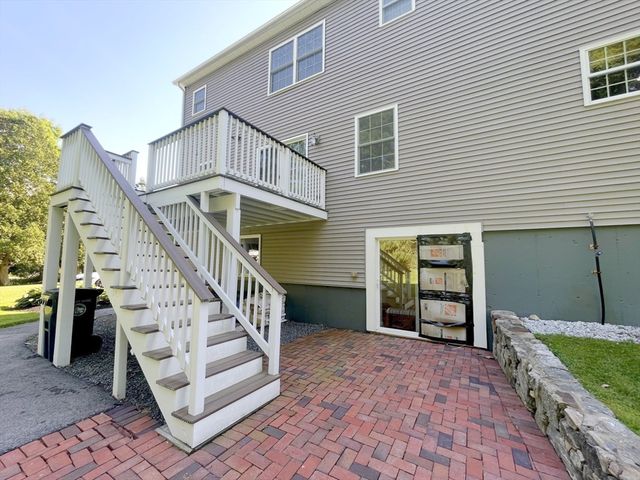 52 Phelps St, Marlborough, MA 01752