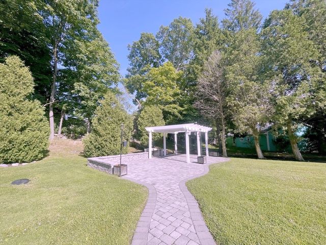 52 Phelps St, Marlborough, MA 01752