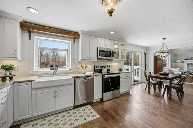 152 Haskins Lane North, Greece, NY 14468