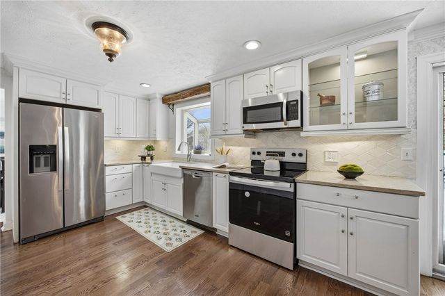 152 Haskins Lane North, Greece, NY 14468