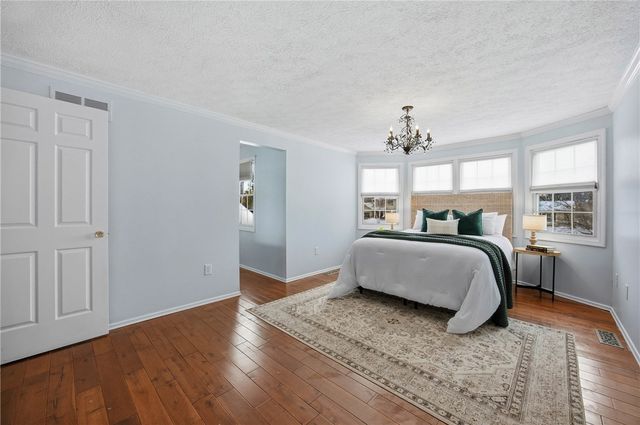 152 Haskins Lane North, Greece, NY 14468