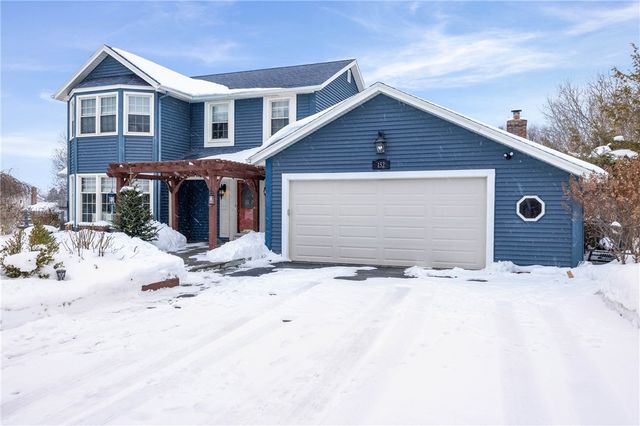 152 Haskins Lane North, Greece, NY 14468