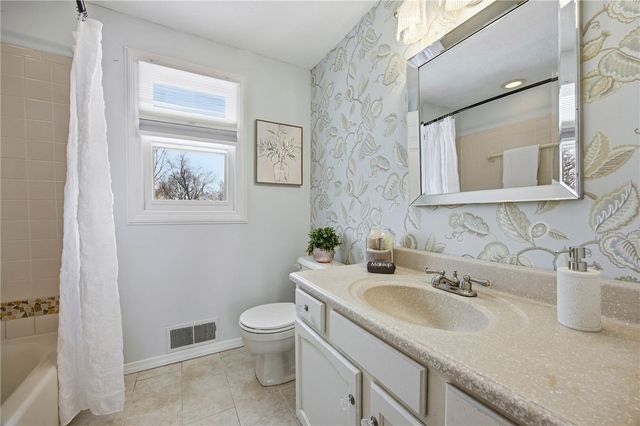 152 Haskins Lane North, Greece, NY 14468