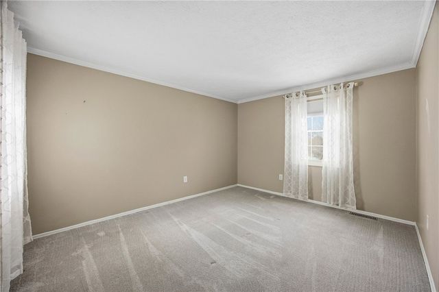 152 Haskins Lane North, Greece, NY 14468