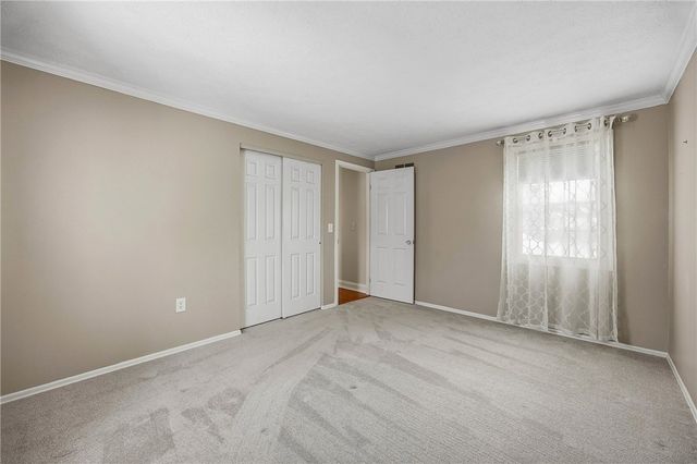 152 Haskins Lane North, Greece, NY 14468