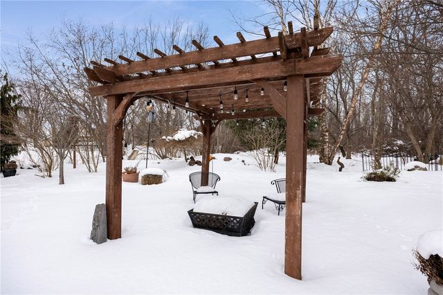 152 Haskins Lane North, Greece, NY 14468