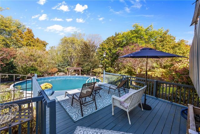 152 Haskins Lane North, Greece, NY 14468