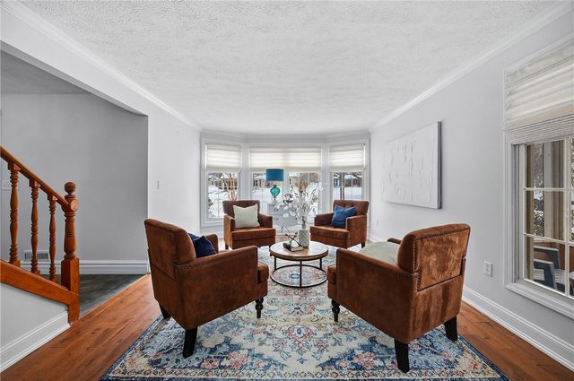 152 Haskins Lane North, Greece, NY 14468