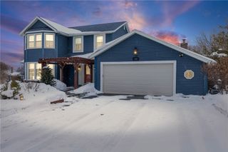 152 Haskins Lane North, Greece, NY 14468