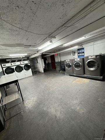 2922 Barnes Avenue 5F, Bronx, NY 10467