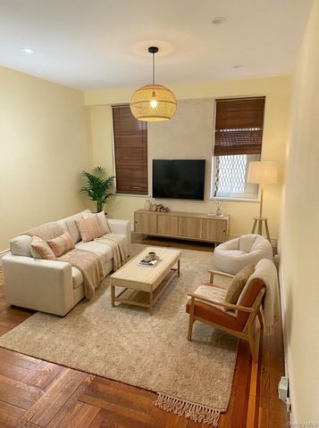 2922 Barnes Avenue 5F, Bronx, NY 10467