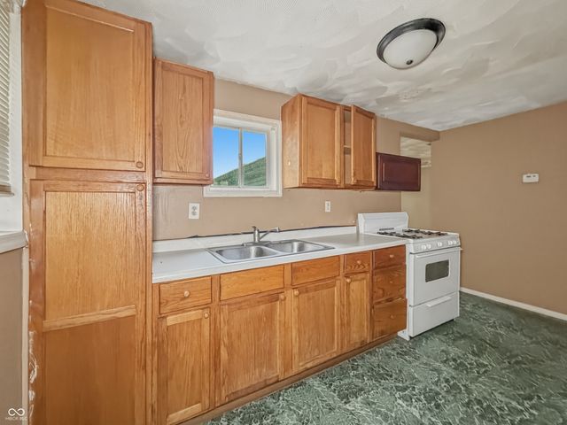 2358 S Rybolt Avenue, Indianapolis, IN 46241