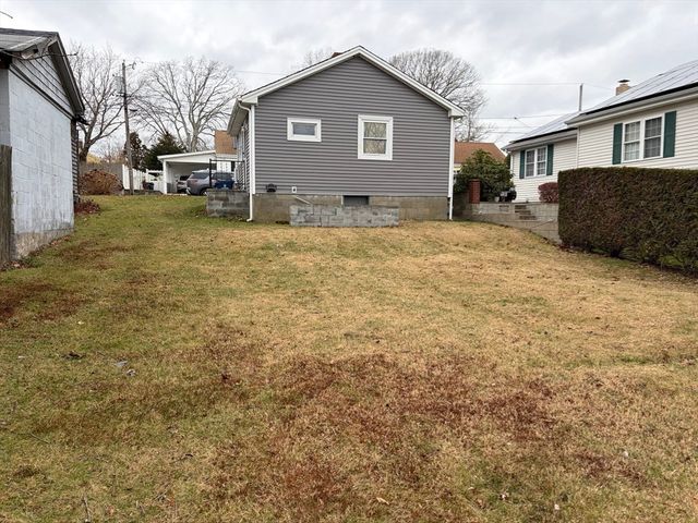 180 Rochambeau St, New Bedford, MA 02745