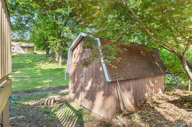 5 Beatrice Court, East Alton, IL 62024