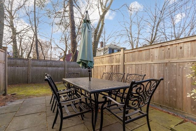 368 Concord Ave 1, Cambridge, MA 02138