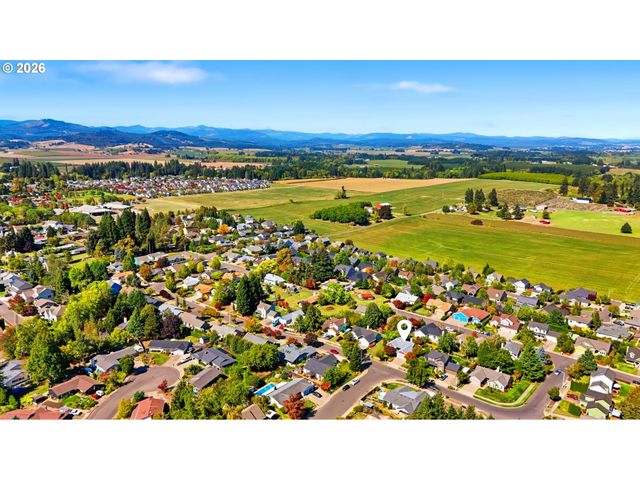 1961 Ne COBURN Dr, Mc Minnville, OR 97128
