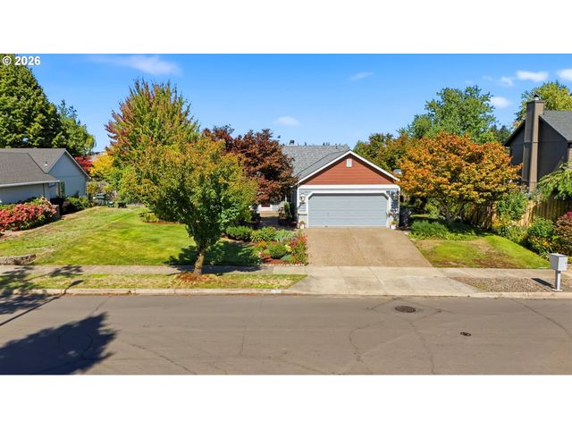 1961 Ne COBURN Dr, Mc Minnville, OR 97128
