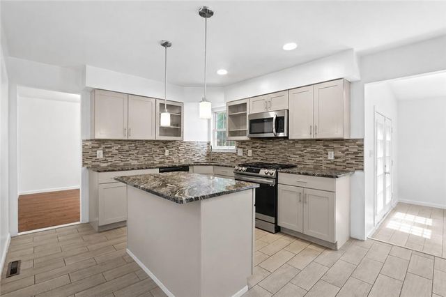 1728 32nd Street Southwest, Allentown City, PA 18103