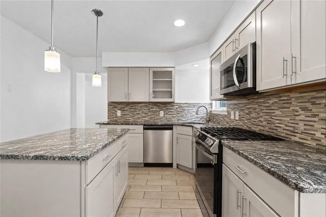 1728 32nd Street Southwest, Allentown City, PA 18103