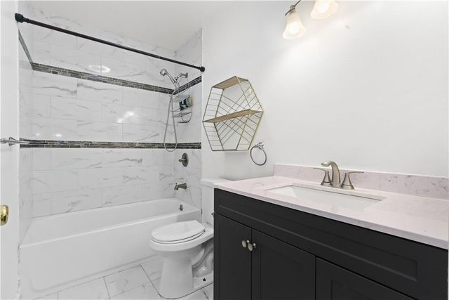 1728 32nd Street Southwest, Allentown City, PA 18103