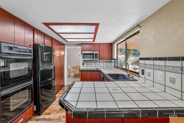 10073 W Westview Dr., Boise, ID 83704