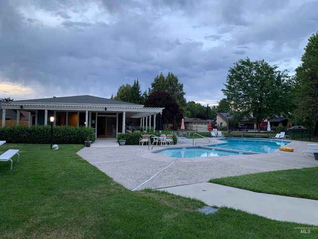 10073 W Westview Dr., Boise, ID 83704