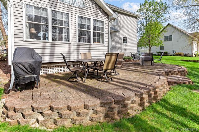 882 Fedora Drive, Tecumseh, MI 49286