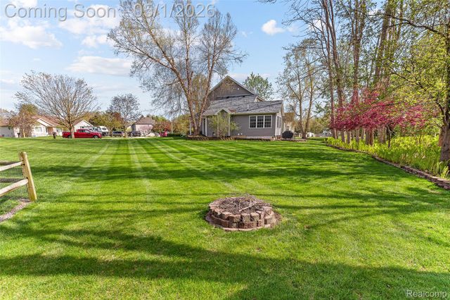 882 Fedora Drive, Tecumseh, MI 49286