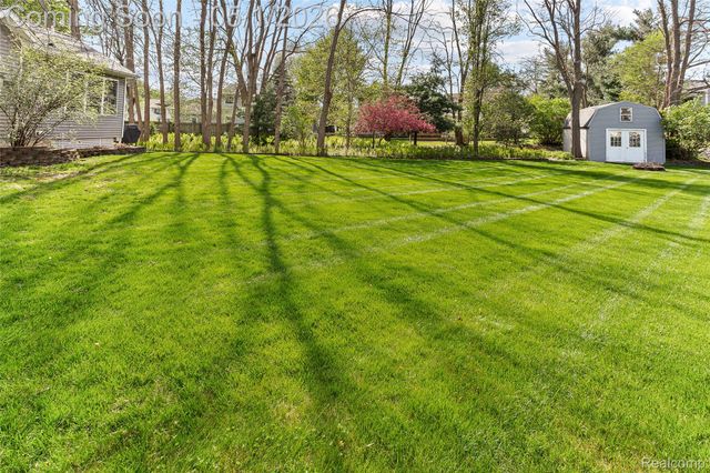 882 Fedora Drive, Tecumseh, MI 49286