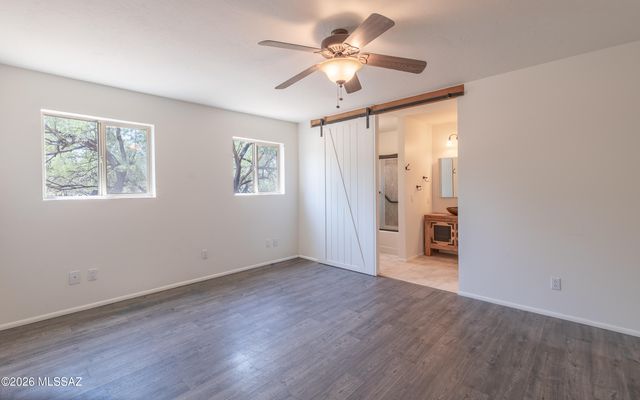 2942 N Longhorn Drive, Tucson, AZ 85749