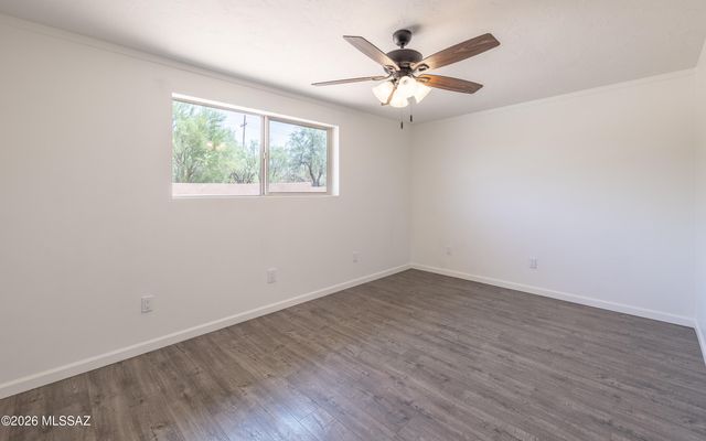 2942 N Longhorn Drive, Tucson, AZ 85749