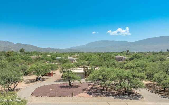 2942 N Longhorn Drive, Tucson, AZ 85749