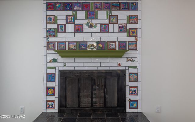 2942 N Longhorn Drive, Tucson, AZ 85749