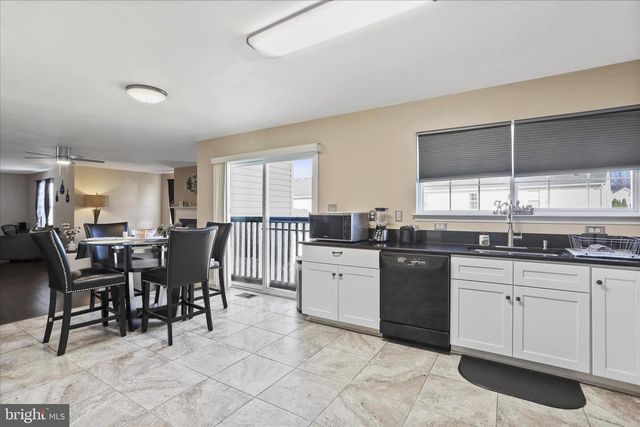 105 CHARDIN CT, Martinsburg, WV 25403