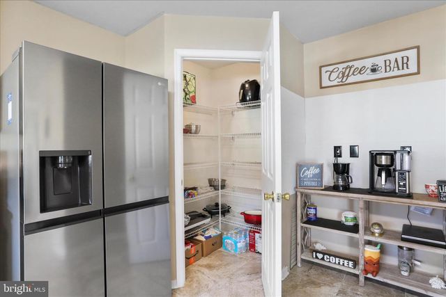 105 CHARDIN CT, Martinsburg, WV 25403