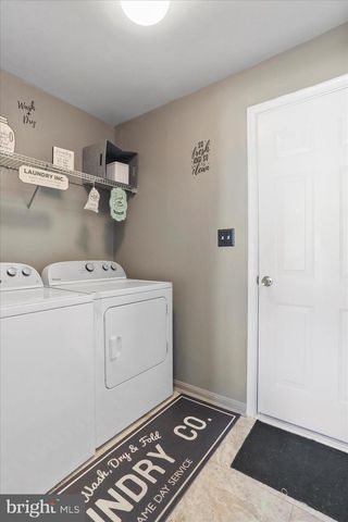 105 CHARDIN CT, Martinsburg, WV 25403