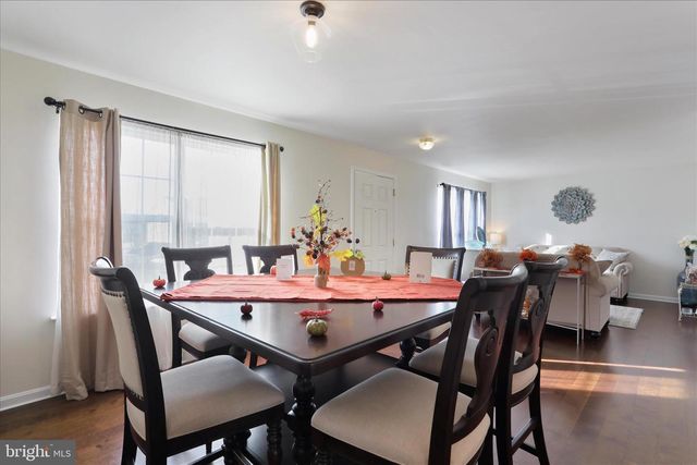 105 CHARDIN CT, Martinsburg, WV 25403