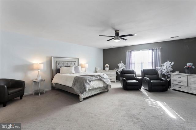 105 CHARDIN CT, Martinsburg, WV 25403