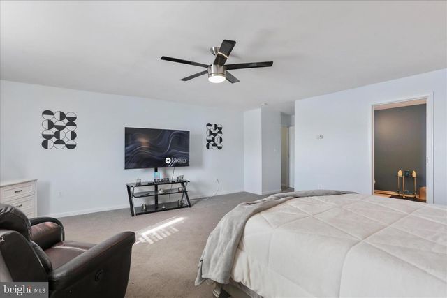 105 CHARDIN CT, Martinsburg, WV 25403