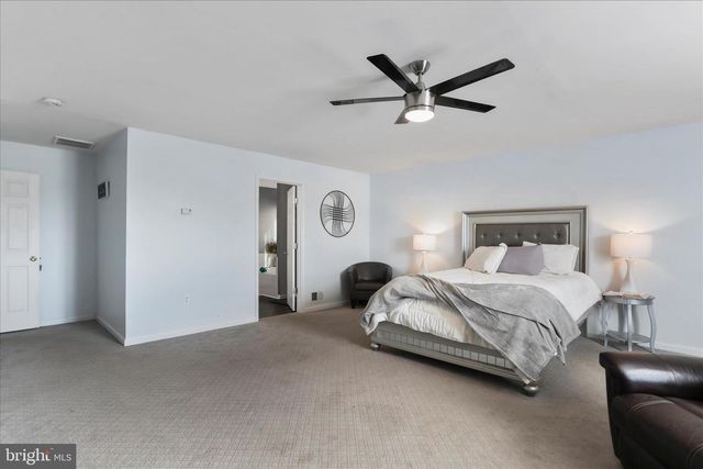 105 CHARDIN CT, Martinsburg, WV 25403