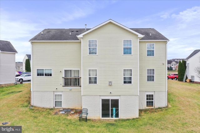 105 CHARDIN CT, Martinsburg, WV 25403