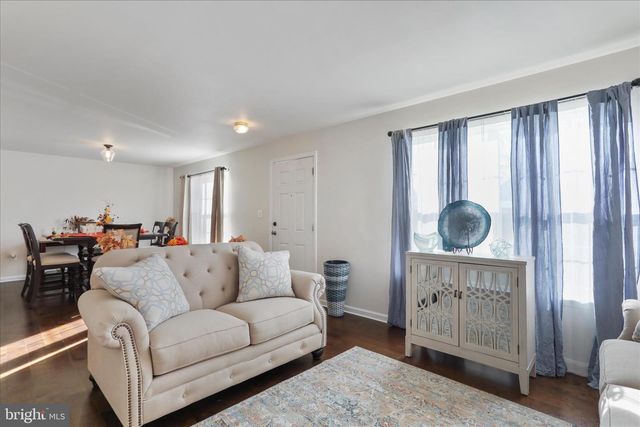 105 CHARDIN CT, Martinsburg, WV 25403