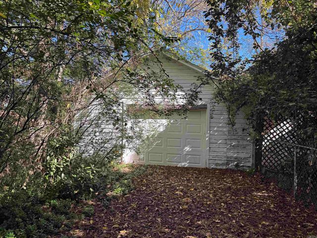 610 W Academy Avenue, Searcy, AR 72143