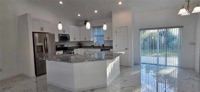 17271 PEGGY AVENUE, Mount Dora, FL 32757