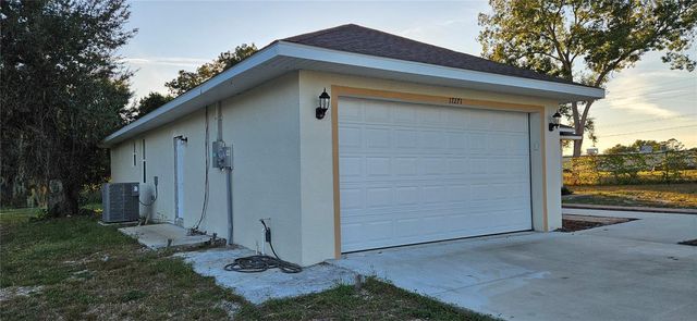 17271 PEGGY AVENUE, Mount Dora, FL 32757