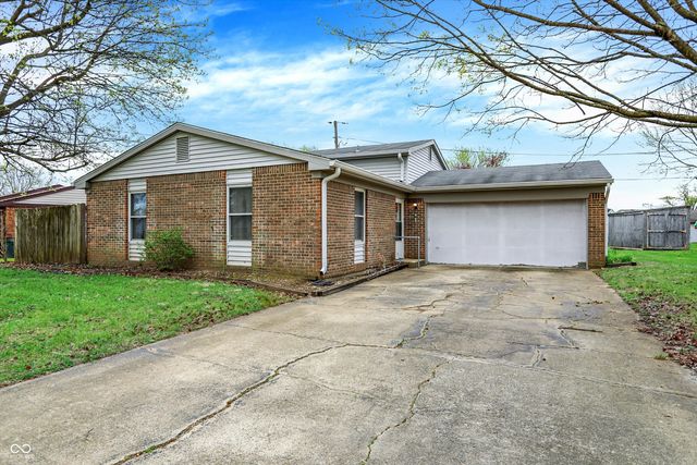 1515 Canterbury Drive, Shelbyville, IN 46176