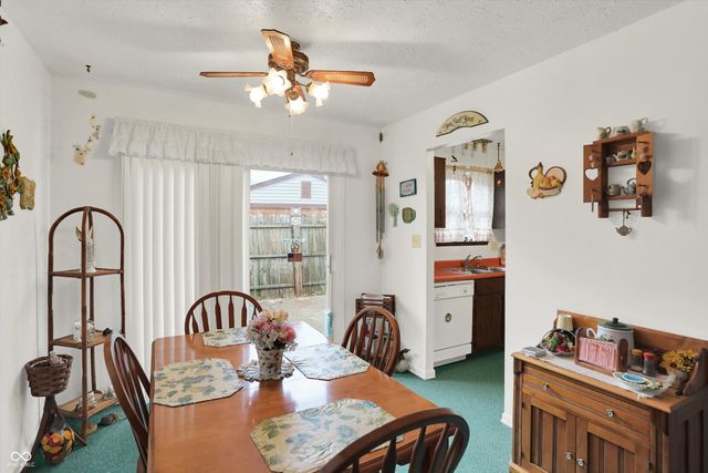 1515 Canterbury Drive, Shelbyville, IN 46176