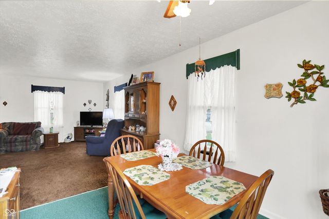 1515 Canterbury Drive, Shelbyville, IN 46176